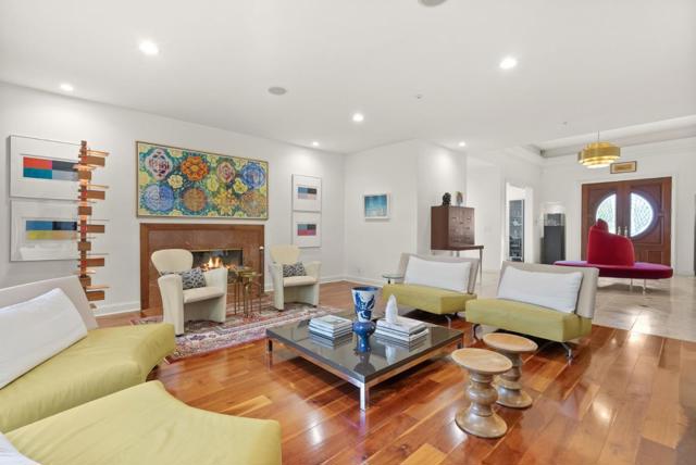 199 Kings Court, San Carlos CA: https://media.crmls.org/mediaz/f4ba01b9-5b1b-43cd-939f-a8453167ca1c.jpg