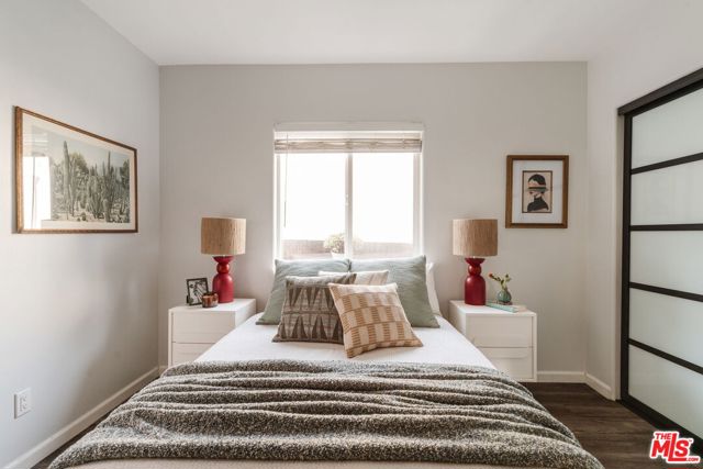 4427 Alumni Avenue, Los Angeles CA: https://media.crmls.org/mediaz/f4ba727c-c69d-49ff-b1bc-f42a9bc1f929.jpg