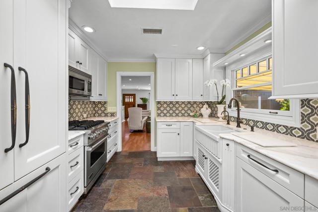 260 27Th St, Del Mar CA: https://media.crmls.org/mediaz/f4ba728c-8b0a-4920-8ee2-d489717c2659.jpg