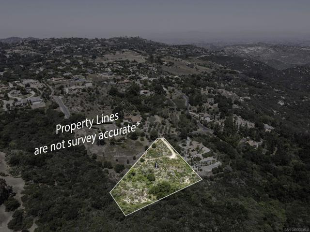28371 Faircrest Way, Escondido CA: https://media.crmls.org/mediaz/f4baa7fc-781a-496e-bd20-0c4049edbce9.jpg