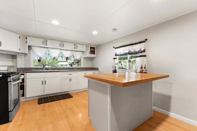 24 The Trees Drive, Concord CA: https://media.crmls.org/mediaz/f4bb0943-0ce4-4f15-9e39-232e9ef33ba5.jpg