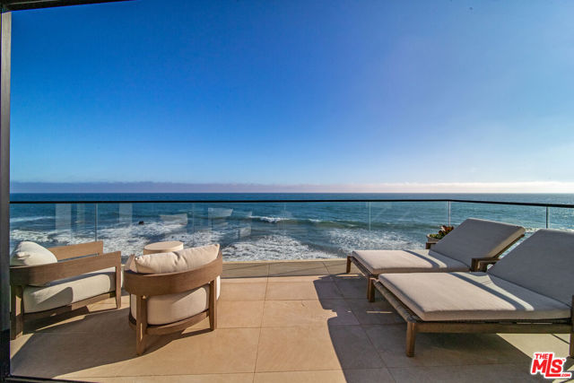 18954 Pacific Coast Highway, Malibu CA: https://media.crmls.org/mediaz/f4bb17ef-a630-45f1-9bf0-bc0fd38c5dbc.jpg