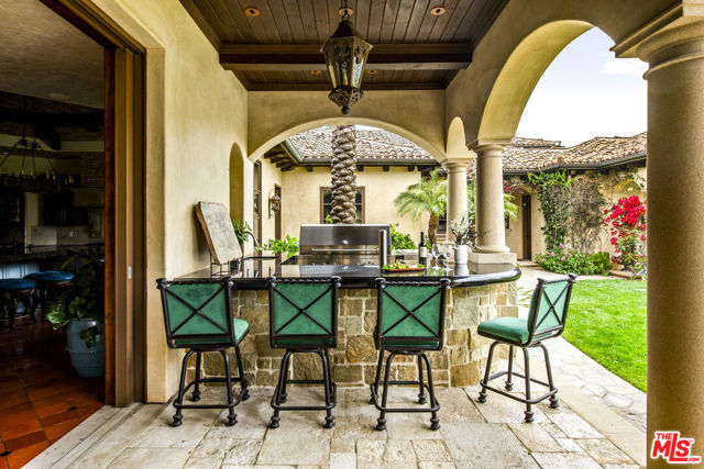 427 La Marina Drive, Camarillo CA: https://media.crmls.org/mediaz/f4bb66d6-3e82-4440-8e33-409e4ce818cf.jpg