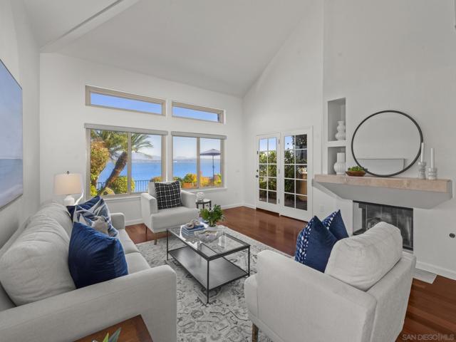 103 Tunapuna Ln, Coronado CA: https://media.crmls.org/mediaz/f4bb9667-91e8-47ad-84d3-be70ed5d17a9.jpg