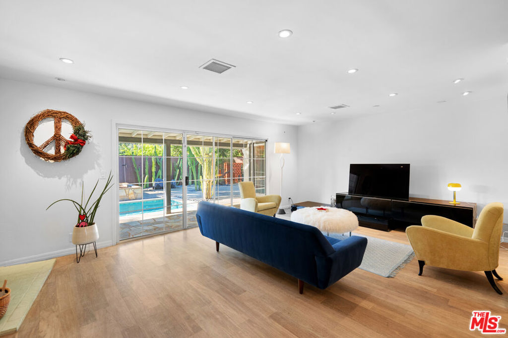 MLS #25625483 img 22