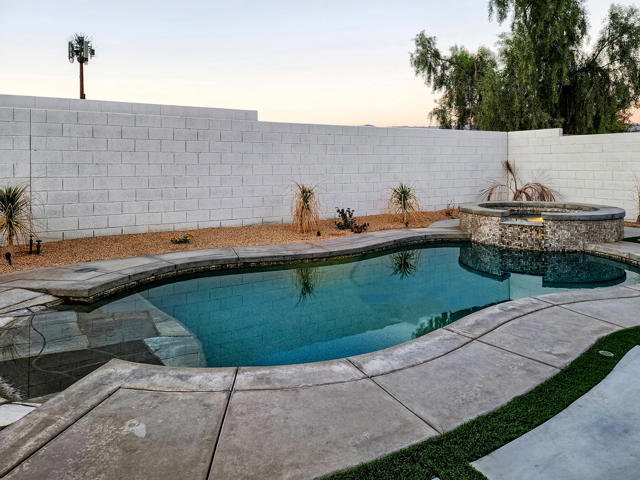 80708 Foxglove Lane, Indio CA: https://media.crmls.org/mediaz/f4bd2f54-0b76-4df5-a187-0a8628bd56f3.jpg