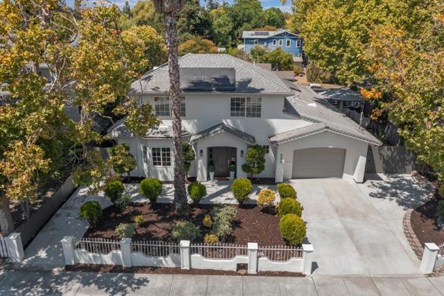 586 Burgoyne Street, Mountain View CA: https://media.crmls.org/mediaz/f4bd3cf7-aedc-422f-9178-bdb10c2a80b8.jpg