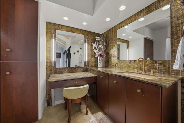 444 Sunningdale Drive, Rancho Mirage CA: https://media.crmls.org/mediaz/f4be0cac-8d95-4d6e-8e80-1e1ad4e458f6.jpg