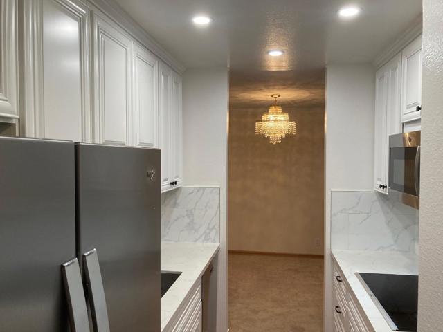 1344 Shelter Creek Lane, San Bruno CA: https://media.crmls.org/mediaz/f4bf7461-61d5-435c-a95b-7649e9b5e8c7.jpg