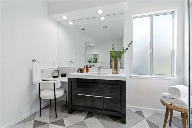 8 Parkgrove Drive, South San Francisco CA: https://media.crmls.org/mediaz/f4c0039e-5eee-42fc-9f58-e82c57a6c0f1.jpg