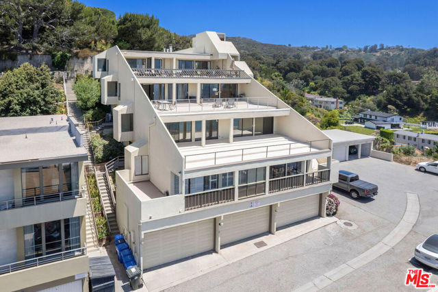 18057 Coastline Drive, Malibu, California 90265, 3 Bedrooms Bedrooms, ,1 BathroomBathrooms,Condominium,For Sale,Coastline,24408287