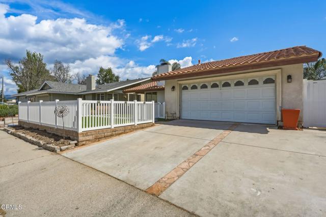 Detail Gallery Image 10 of 56 For 2082 Belgrave Ct, Simi Valley,  CA 93063 - 3 Beds | 2 Baths