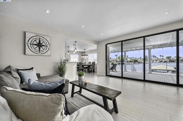 4892 South Pt, Discovery Bay CA: https://media.crmls.org/mediaz/f4c47919-a6bd-42cc-9363-427f568905c8.jpg