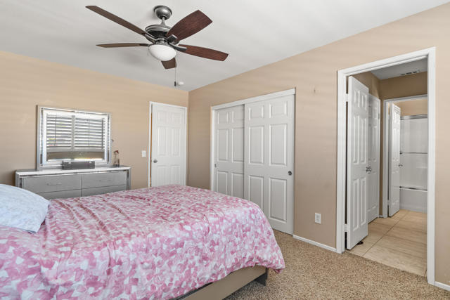 Image 38 of 53 For 82688 Mandrone Drive