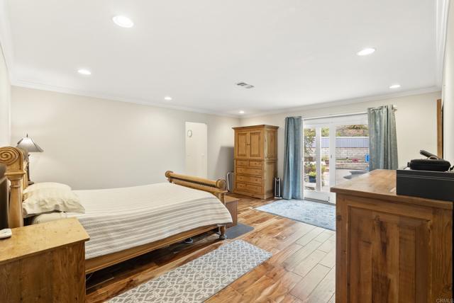 11984 Paseo Fuerte, El Cajon CA: https://media.crmls.org/mediaz/f4c4befb-74ff-459d-895d-8f88c5a69c14.jpg