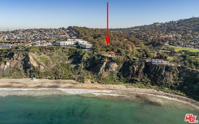 2109 Rosita Place, Palos Verdes Estates CA: https://media.crmls.org/mediaz/f4c4dd35-60de-414a-a6db-df9da7454e18.jpg