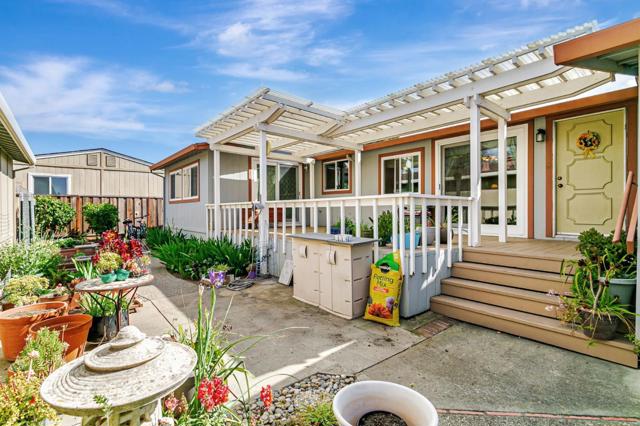 253 Forest Drive, Morgan Hill CA: https://media.crmls.org/mediaz/f4c5c5e3-3042-4285-b687-43e4d382722d.jpg