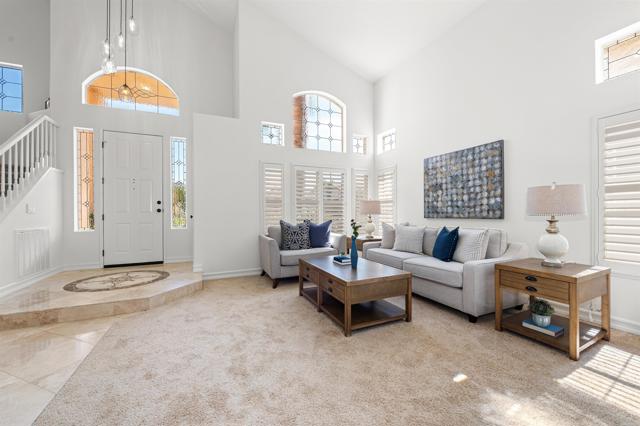 Detail Gallery Image 4 of 21 For 1173 Avenida Frontera, Oceanside,  CA 92057 - 3 Beds | 2/1 Baths