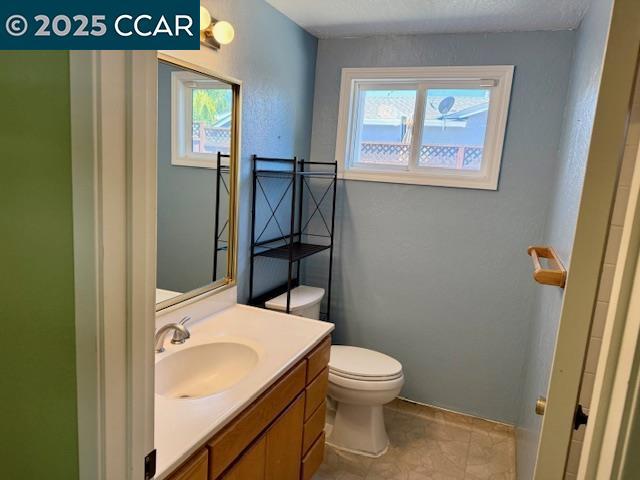 44 Dos Rios Ct, San Ramon CA: https://media.crmls.org/mediaz/f4c6c5b0-13d1-4062-bc5c-8bd51a138c46.jpg