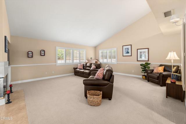 2210 Via Loma, Camarillo CA: https://media.crmls.org/mediaz/f4c73332-c6f1-4139-9175-728a56d387e3.jpg