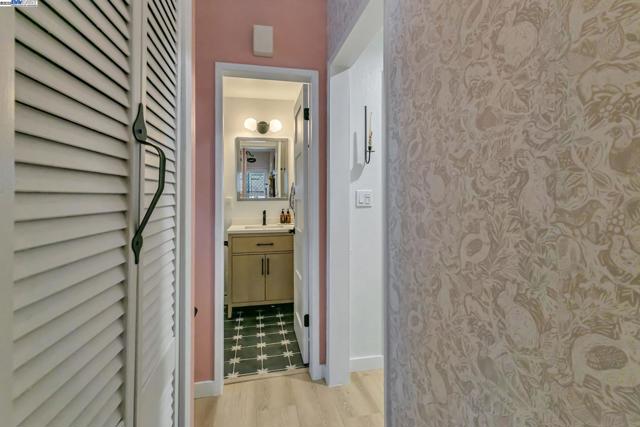 2019 E St, Hayward CA: https://media.crmls.org/mediaz/f4c79f88-2d2b-48ea-93a1-1b7556dec399.jpg