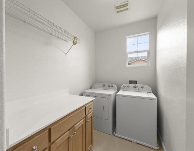 16948 Cory Drive, Morgan Hill CA: https://media.crmls.org/mediaz/f4c9acf3-b8db-4871-887f-93e4baa29760.jpg