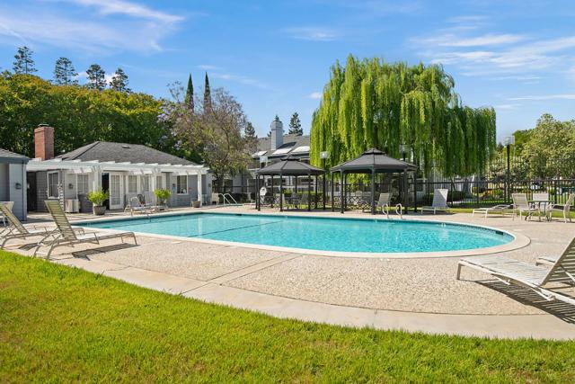 1648 Parkview Green Circle, San Jose CA: https://media.crmls.org/mediaz/f4caf276-86b4-4abe-acbe-6389bfe91bc0.jpg