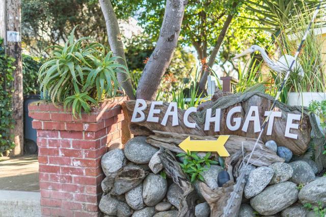 840 Seacliff Drive, Aptos CA: https://media.crmls.org/mediaz/f4cb13e4-ac78-47e9-b2cb-b9b684a1beef.jpg