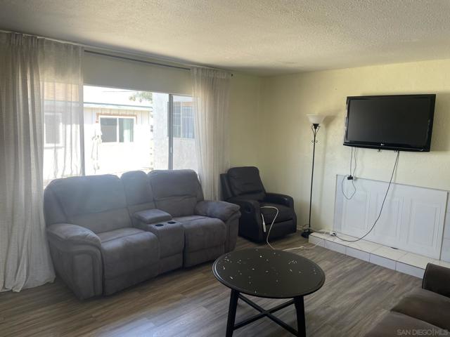 732 California Ave., Vista, California 92083, ,Multi-Family,For Sale,California Ave.,250032567SD