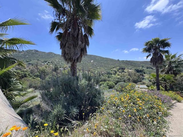 2956 La Cresta Road, El Cajon CA: https://media.crmls.org/mediaz/f4cc6299-7a22-4bab-b672-1125c497bf82.jpg