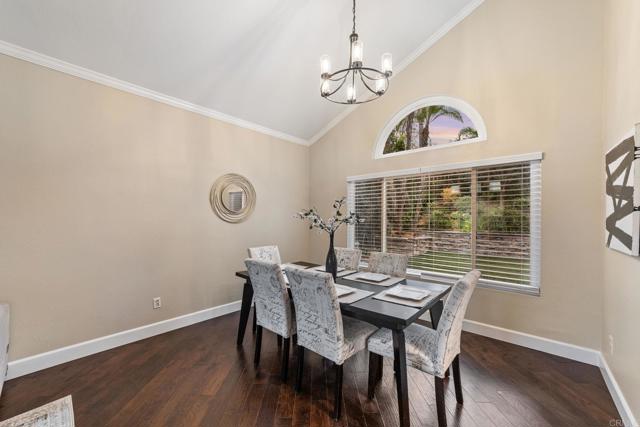 1619 Corte Verano, Oceanside CA: https://media.crmls.org/mediaz/f4ccba44-9c09-4173-b03b-b6eefa9e8775.jpg