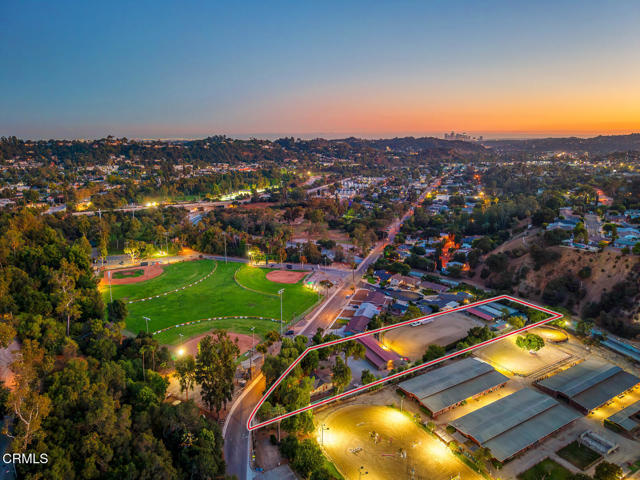 307 San Pascual Avenue, South Pasadena CA: https://media.crmls.org/mediaz/f4cd138d-8df6-4f23-8944-11d7bfe9ade1.jpg