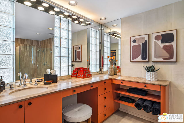 2455 S Via Lazo, Palm Springs CA: https://media.crmls.org/mediaz/f4cef545-1e30-45f3-b175-67a3f763b48b.jpg