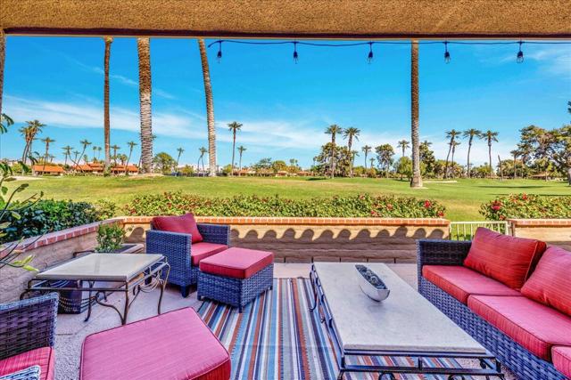 43 Sunrise Drive, Rancho Mirage CA: https://media.crmls.org/mediaz/f4cf46e2-ee2e-4829-8233-e01b79f86d58.jpg