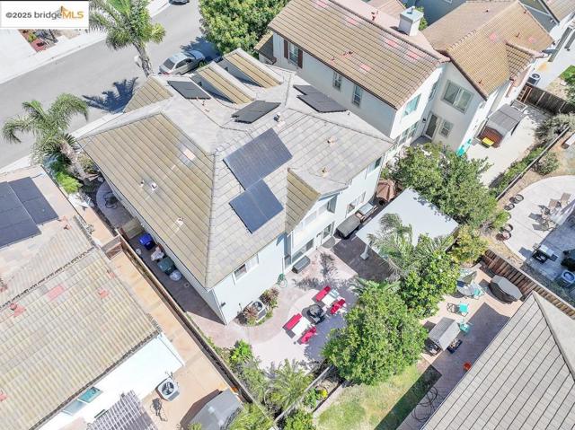 25 Solitude Ct, Oakley CA: https://media.crmls.org/mediaz/f4cf7455-7578-4804-b123-7d938bc95661.jpg