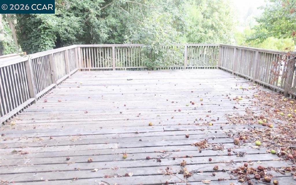 https://media.crmls.org/mediaz/f4cfcdec-58fd-492d-b58e-83883e74b7ff.jpg?preset=X-Large