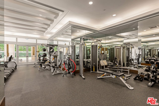 10727 Wilshire Boulevard, Los Angeles CA: https://media.crmls.org/mediaz/f4cfd943-288f-4a30-ab62-b05588129610.jpg