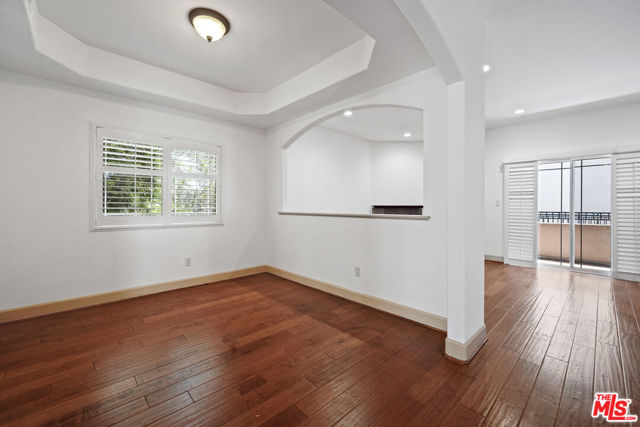 14544 Margate Street, 10 photo 6