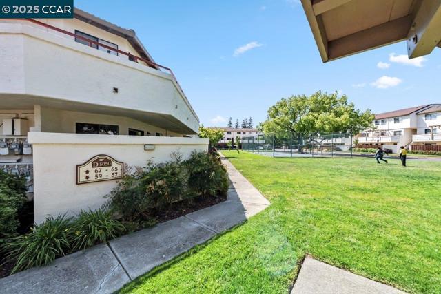 5050 Valley Crest Dr, Concord CA: https://media.crmls.org/mediaz/f4d065b2-0155-489c-9954-b3fa13ad2606.jpg