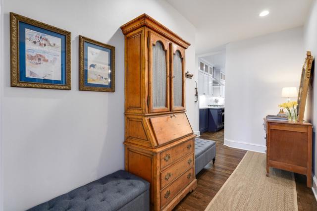 Image 22 of 44 For 2033 Leavenworth Street D