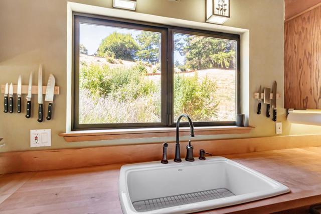 855 Oak Ridge Road, Los Gatos CA: https://media.crmls.org/mediaz/f4d138fa-9b68-4064-8007-bf6e17e7ed7e.jpg