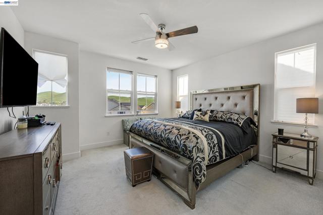 Image 27 of 41 For 7228 Carneros Ln