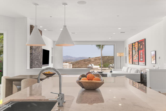 Detail Gallery Image 17 of 74 For 7216 Littler Ct, Moorpark,  CA 93021 - 5 Beds | 5/1 Baths