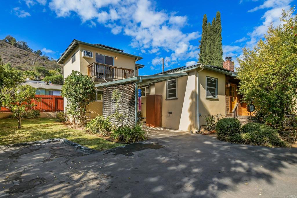 8475 Golden Ridge Road