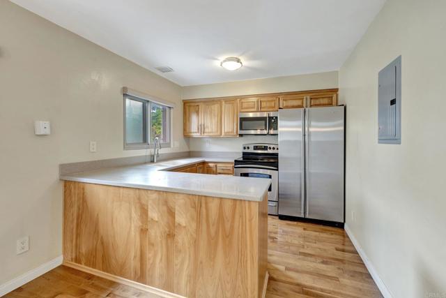 Detail Gallery Image 17 of 29 For 2666 Worden #8,  San Diego,  CA 92110 - 2 Beds | 1/1 Baths