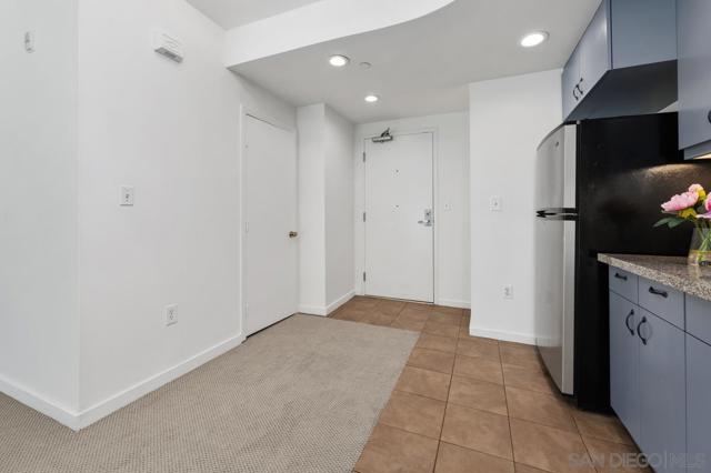 550 15Th St, San Diego CA: https://media.crmls.org/mediaz/f4d336b7-fad5-4573-a2d1-bfe4eef4eb23.jpg