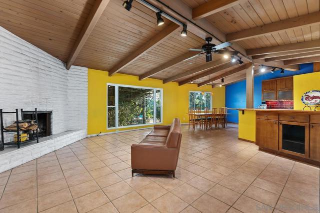 320 Beaumont Dr., Vista CA: https://media.crmls.org/mediaz/f4d4253a-c9c3-4081-acb5-e398eb8647c5.jpg