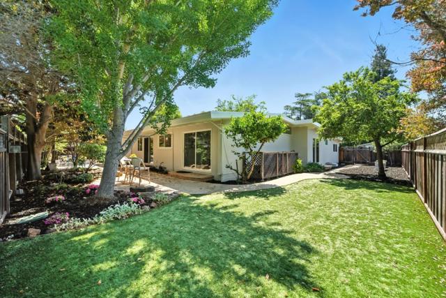 821 E Meadow Drive, Palo Alto CA: https://media.crmls.org/mediaz/f4d47795-77e1-407e-9eb8-747fad5e1f30.jpg