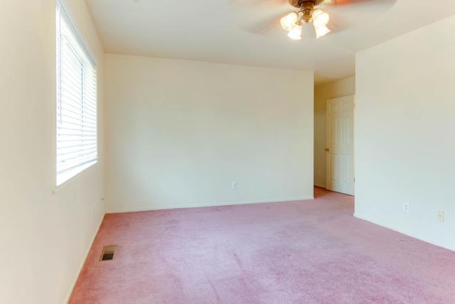 6460 Cabernet Drive, Hollister CA: https://media.crmls.org/mediaz/f4d4a36b-7ee9-47c7-949d-da9d2a315222.jpg