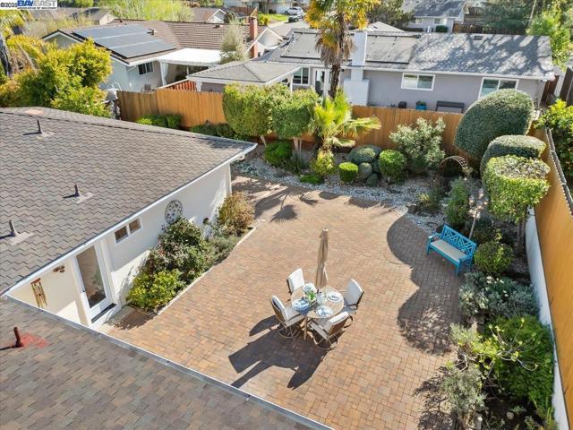 5720 San Juan Way, Pleasanton CA: https://media.crmls.org/mediaz/f4d524e2-6ecf-45bc-9086-dc52dcf36aca.jpg